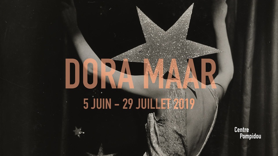 Dora Maar, photographie de mode, vers 1935, épreuve gélatino-argentique, 30 × 16,5 cm, collection Thérond, © Centre Pompidou, Photo  A. Laurans, Dist. Rmn-GP
